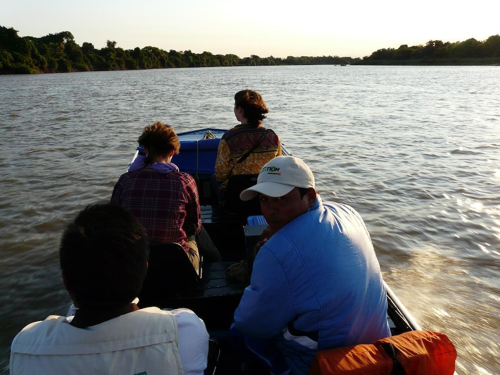 Hotel Pousada And Safari Cuiaba  Ngoại thất bức ảnh